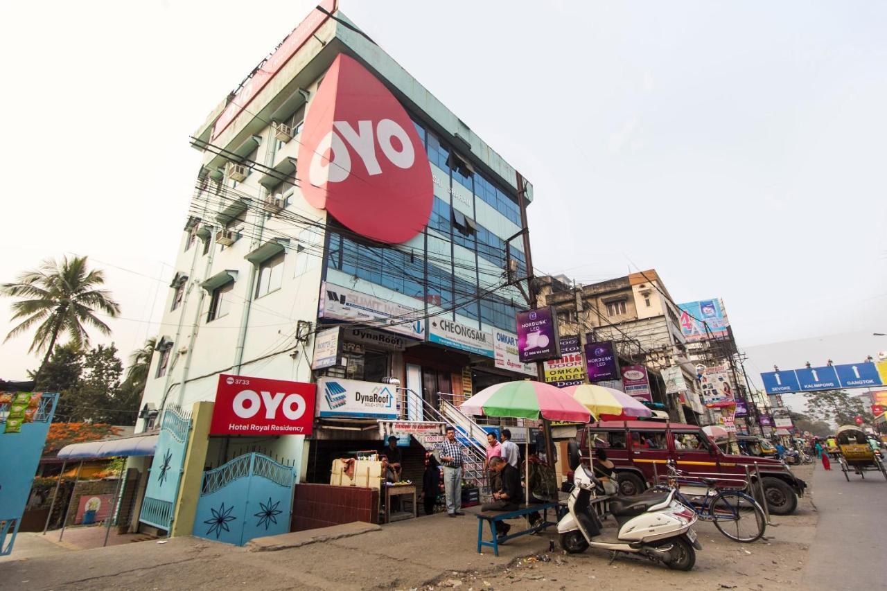 Oyo 3733 Near Hong Kong Market Hotell Siliguri Exteriör bild